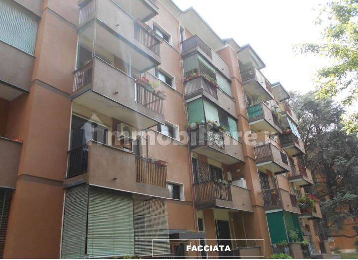 2 bedrooms Apartment in Milan, Italy No. 245361