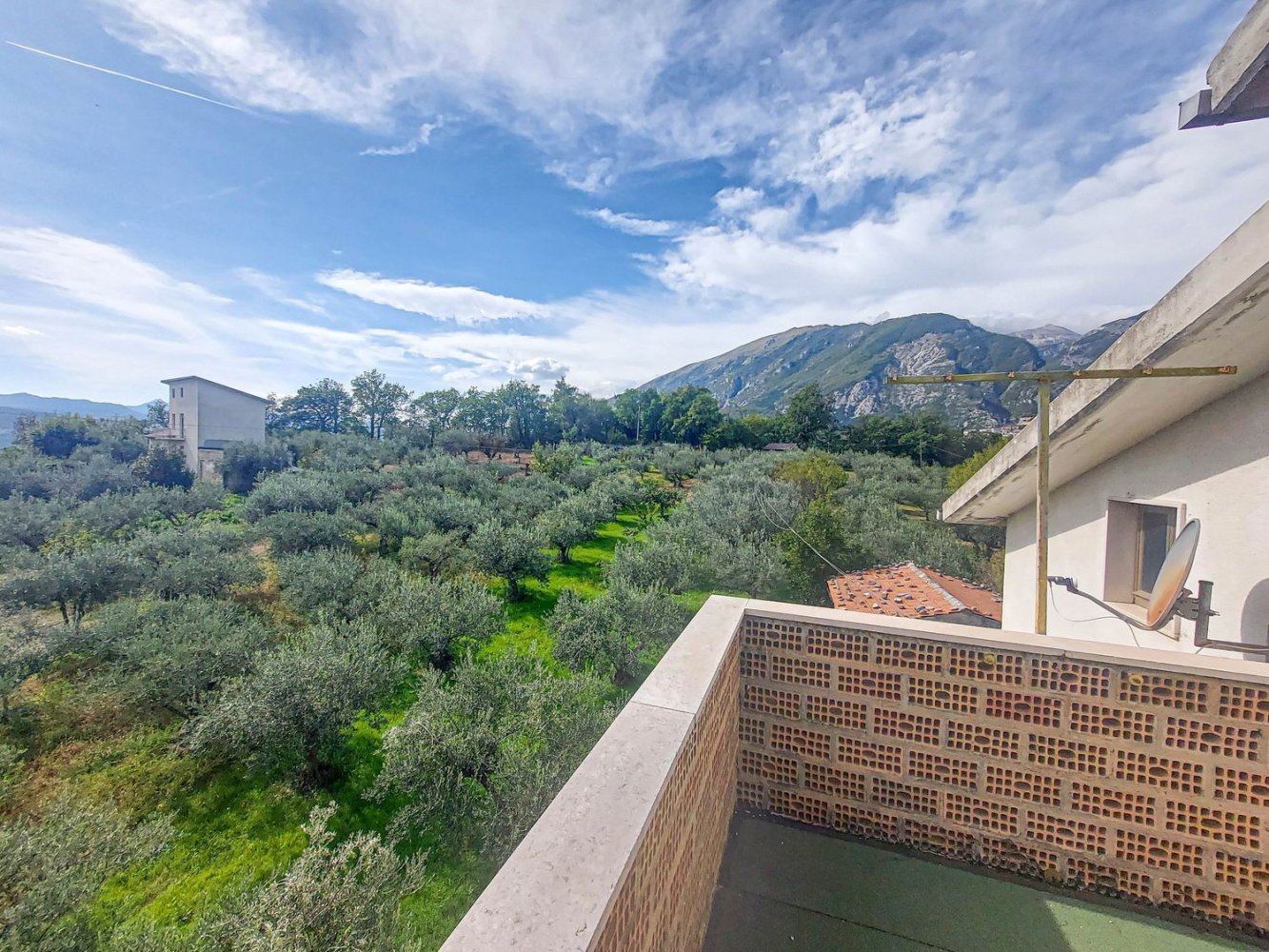 9-Zimmer Haus in Civitella Messer Raimondo, Italy, Nr. 174526