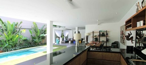 3 bedrooms Villa for rent in Seminyak, Badung, Bali, Indonesia № 3218 5