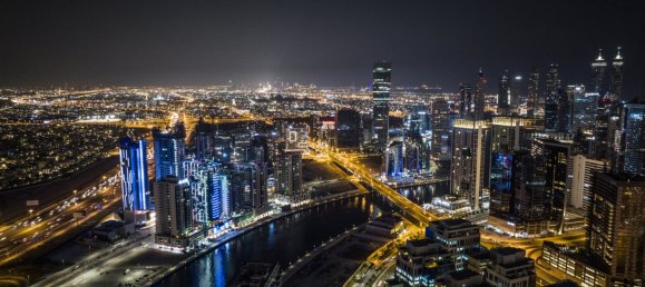 4 bedrooms Apartment in Dubai, UAE No. 40469 14