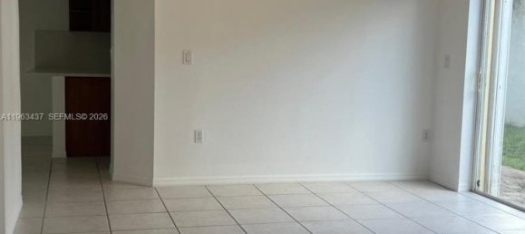 4 bedrooms Villa for sale in Miami, Miami-Dade, Florida, USA № 614375 2
