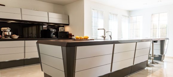 4 bedrooms Villa in Mijas, Spain No. 140320 10