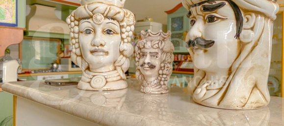 3 rooms House in Pachino, Italy No. 176864 7