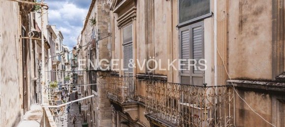 Дуплекс с 15 комнатами в Сиракузы, Италия № 245538 17