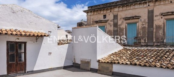 Дуплекс с 15 комнатами в Сиракузы, Италия № 245538 6