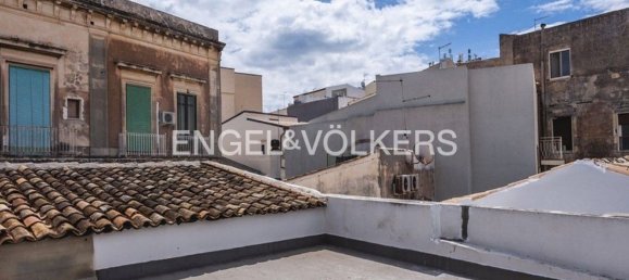 Дуплекс с 15 комнатами в Сиракузы, Италия № 245538 7