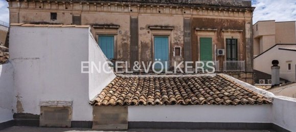 Дуплекс с 15 комнатами в Сиракузы, Италия № 245538 9