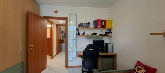4 bedrooms Apartment in Orio al Serio, Italy No. 360488 9