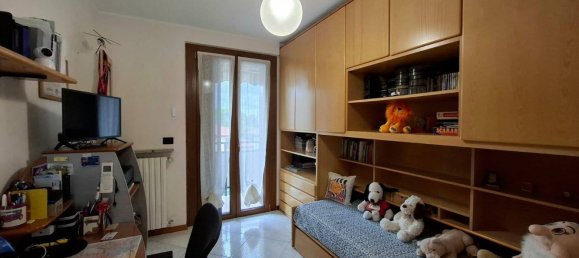 4 bedrooms Apartment in Orio al Serio, Italy No. 360488 10