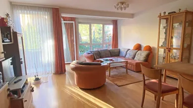 Квартира с 4 комнатами в Пенцинг, Австрия № 222136