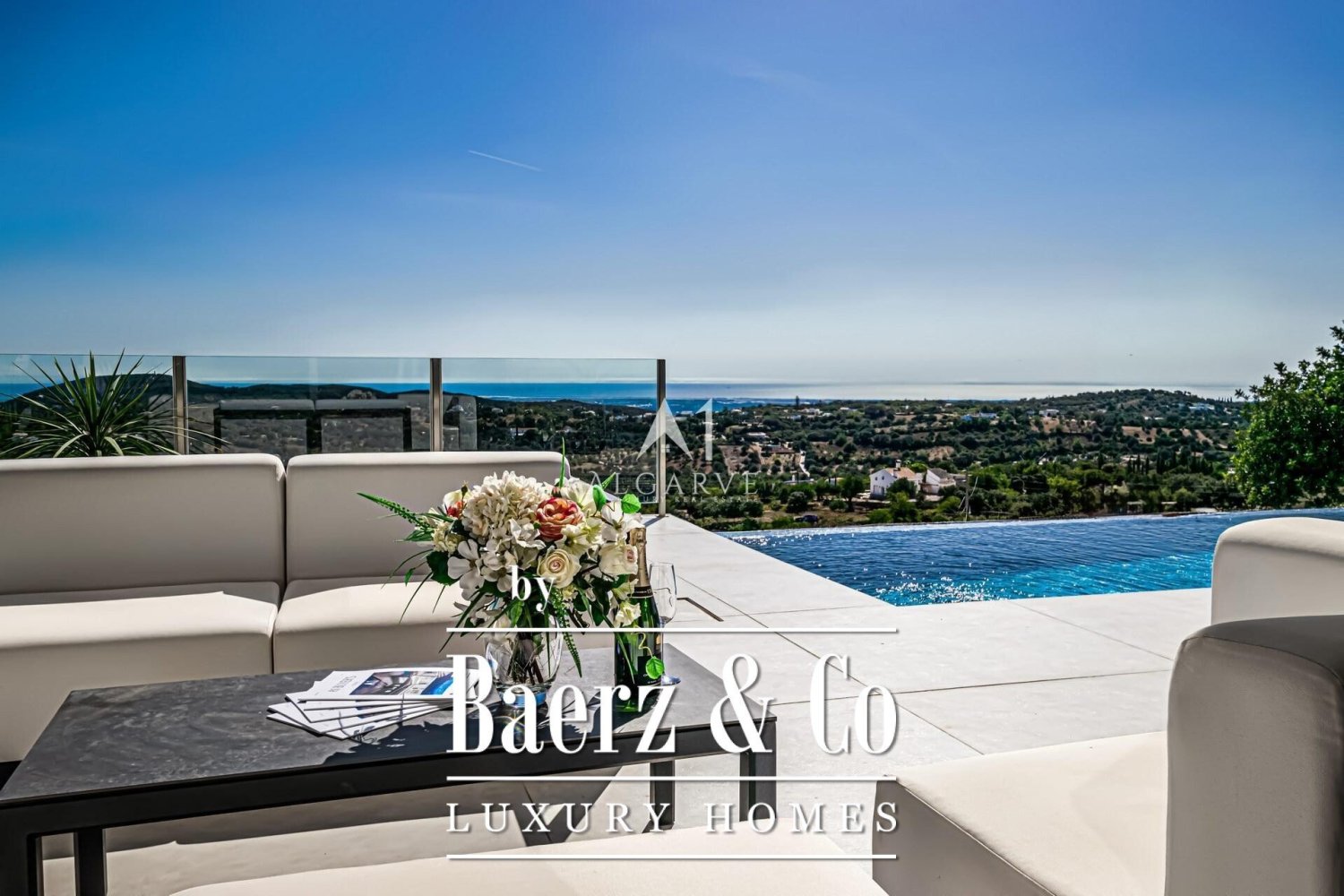 3 bedrooms Villa in Faro, Portugal No. 245424