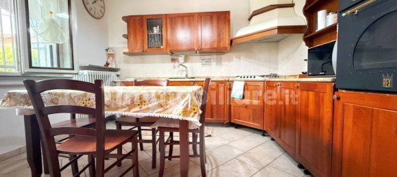 4 Schlafzimmer Villa in Samarate, Italy, Nr. 314930 32