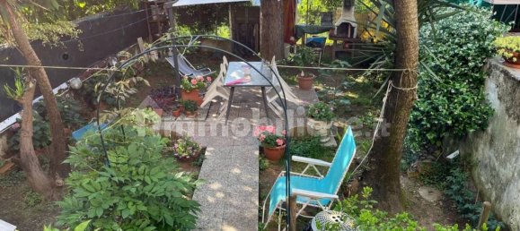 2 Schlafzimmer Haus in Carrara, Italy, Nr. 35713 4