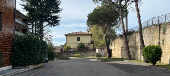 2 rooms Apartment in Rome, Italy No. 142749 7