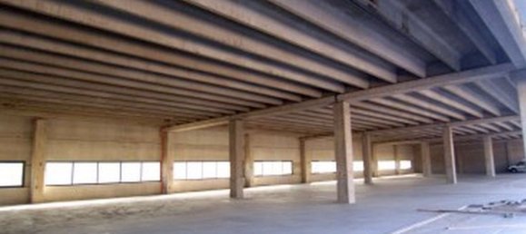 Склад 1025м² в Сеттимо Миланезе, Италия № 179212 3