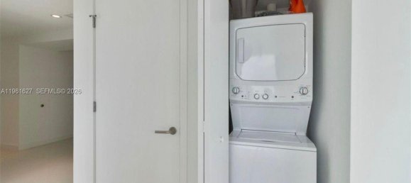 Коммерческая недвижимость с 2 спальнями в Майами, Майами-Дейд, Флорида, США № 614331 12