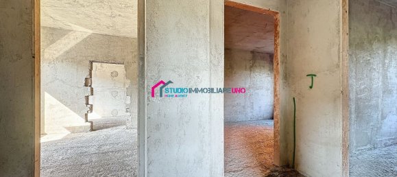 Apartamento de 8 divisões em Saviano, Italy N.º 171225 10
