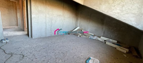 Apartamento de 8 divisões em Saviano, Italy N.º 171225 19