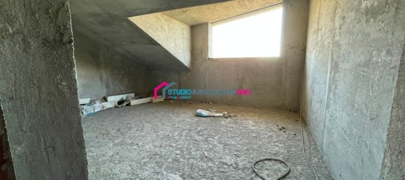 Apartamento de 8 divisões em Saviano, Italy N.º 171225 40