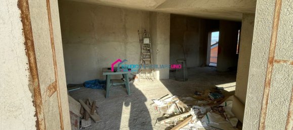 Apartamento de 8 divisões em Saviano, Italy N.º 171225 16