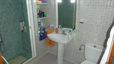 Casa de 4 dormitorios en València, Spain No. 135801