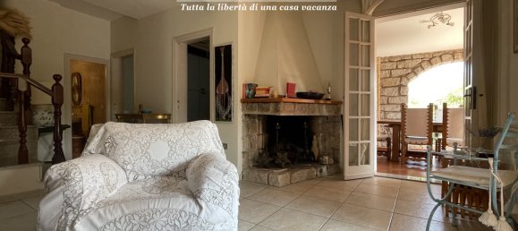 5 bedrooms Villa in Olbia, Italy No. 328984 12