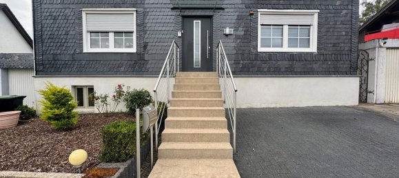 4 bedrooms Townhouse in Oberbergischer, Germany No. 324619 2