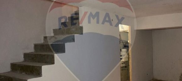 108m² Commercial property in Porto, Portugal No. 30658 12