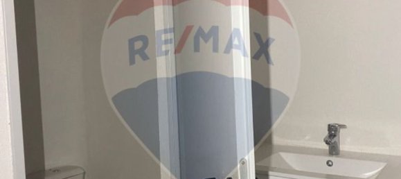 108m² Commercial property in Porto, Portugal No. 30658 7