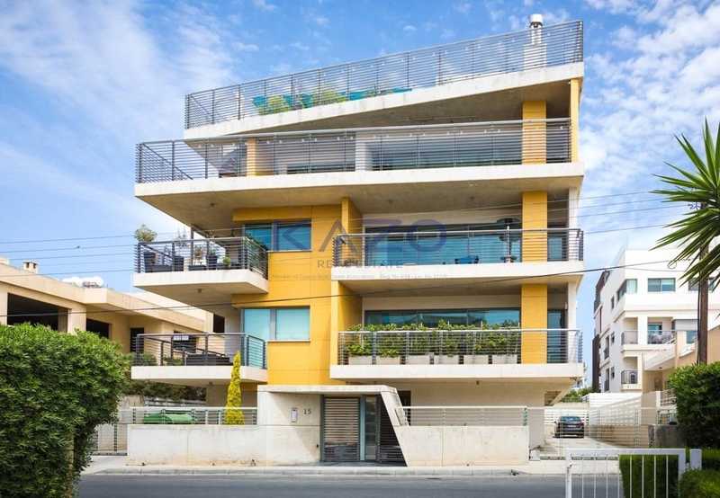 4 bedrooms Penthouse in Limassol, Cyprus No. 16779