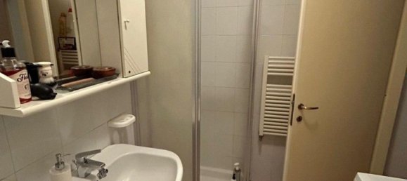 2 Schlafzimmer Wohnung in Reggio Emilia, Italy, Nr. 357555 3