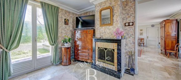 5 bedrooms House in Fontenay-le-Fleury, France No. 134788 7