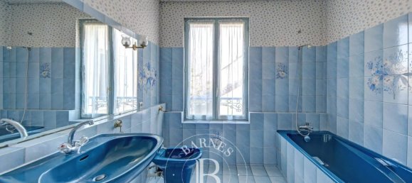 5 bedrooms House in Fontenay-le-Fleury, France No. 134788 17