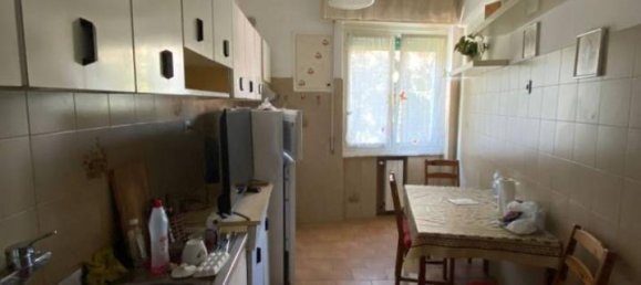 2 rooms Apartment in Genoa, Italy No. 118621 4