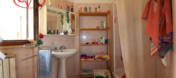 4 rooms Apartment in Montevarchi, Italy No. 272367 15