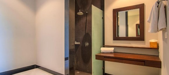 2 bedrooms Villa in Nai Harn Beach, Thailand No. 25997 4