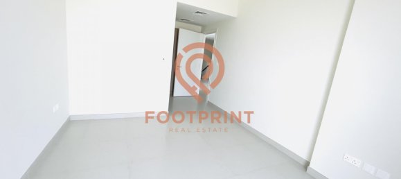 5 bedrooms Villa in Dubai, UAE No. 24560 8