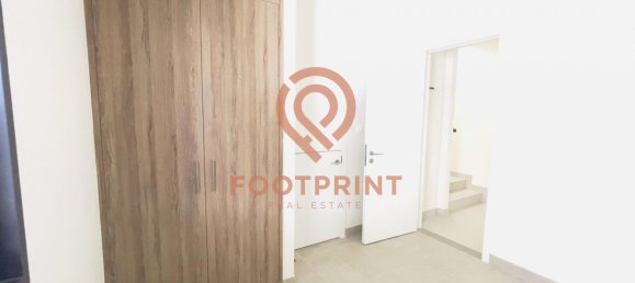 5 bedrooms Villa in Dubai, UAE No. 24560 10