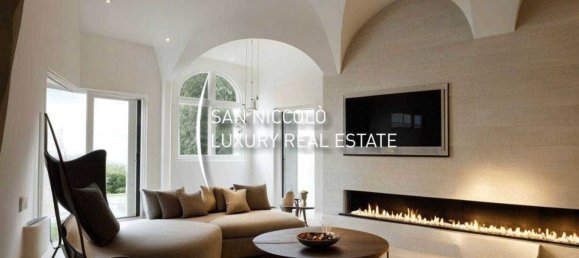 3 rooms Apartment in Florence, Italy No. 85886 4