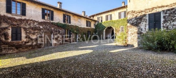 19 bedrooms Villa in Casale Litta, Italy No. 131917 3