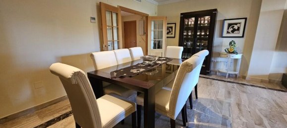 3 Schlafzimmer Wohnung in Estepona, Spain, Nr. 53004 2