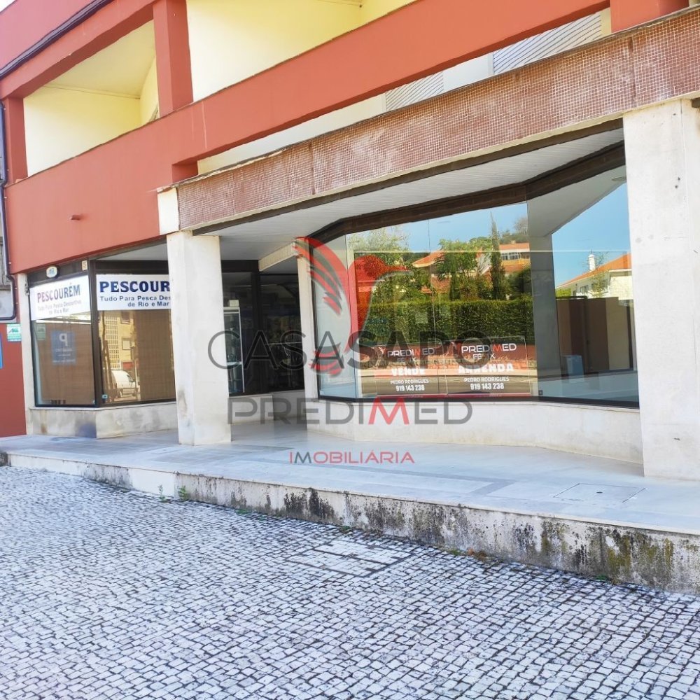 36m² Commercial property in Quarteira, Portugal No. 204197