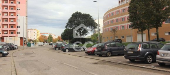 3 rooms Apartment in Corroios, Portugal No. 154266 19