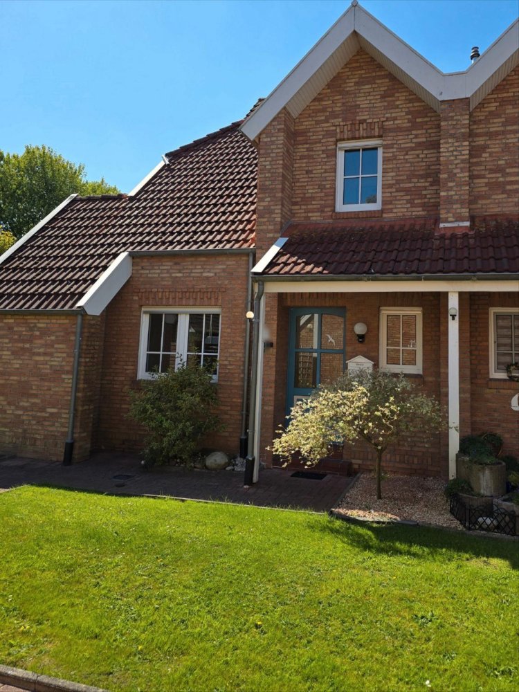 3 bedrooms Townhouse in Aurich, Germany No. 331301