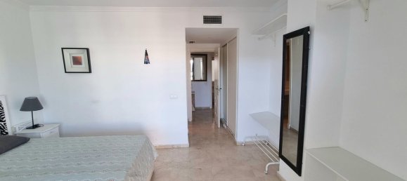Apartamento de 2 dormitorios en Marbella, Spain No. 44983 14