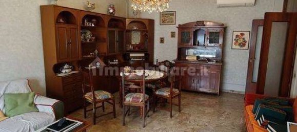 2 bedrooms Apartment in Modena, Italy No. 380455 9