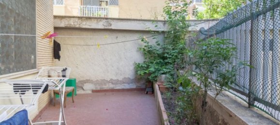 3 rooms Apartment in Rome, Italy No. 71458 10