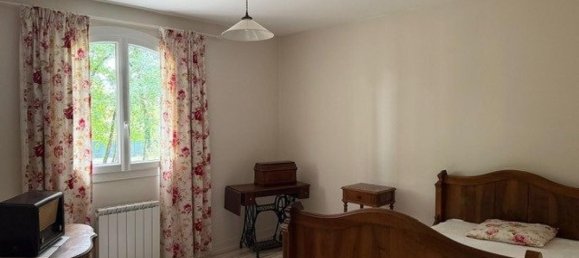 Дом с 5 спальнями в Сюси-ан-Бри, Франция № 296084 3