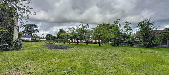 Terreno en Chateau-la-Valliere, France No. 48208 5