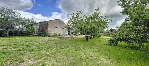 Terreno en Chateau-la-Valliere, France No. 48208 3